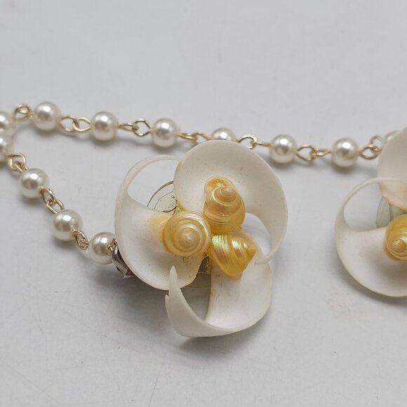 Vintage Shell Pearl Clip-On Sweater Guard Chain 1950s Retro Jewelry Accessory - Picture 2 of 4